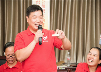 陳斌：公益是一種信仰，何樂不為？