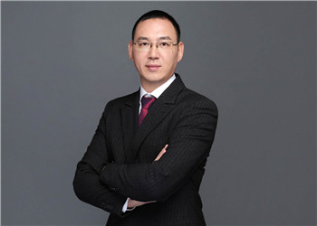 楊震：用愛與奉獻，期待落英繽紛的明天