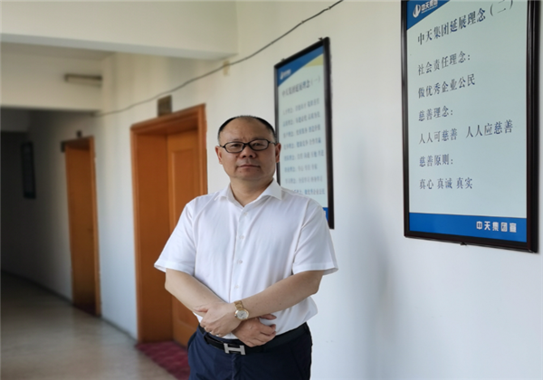 優秀黨員——周黎明