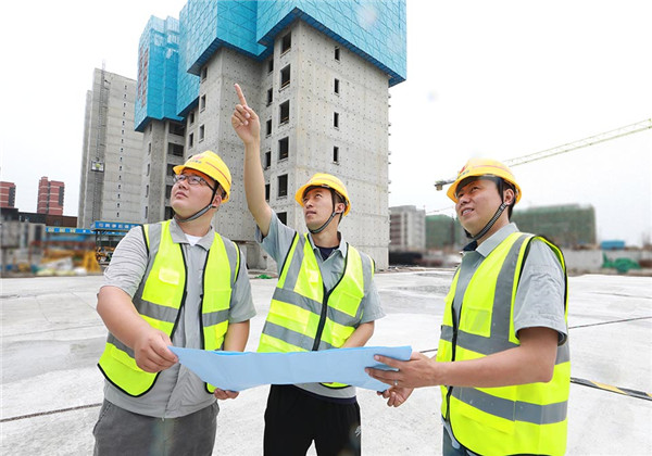 東北公司黨員王斯文：青年人當與自己“較勁”