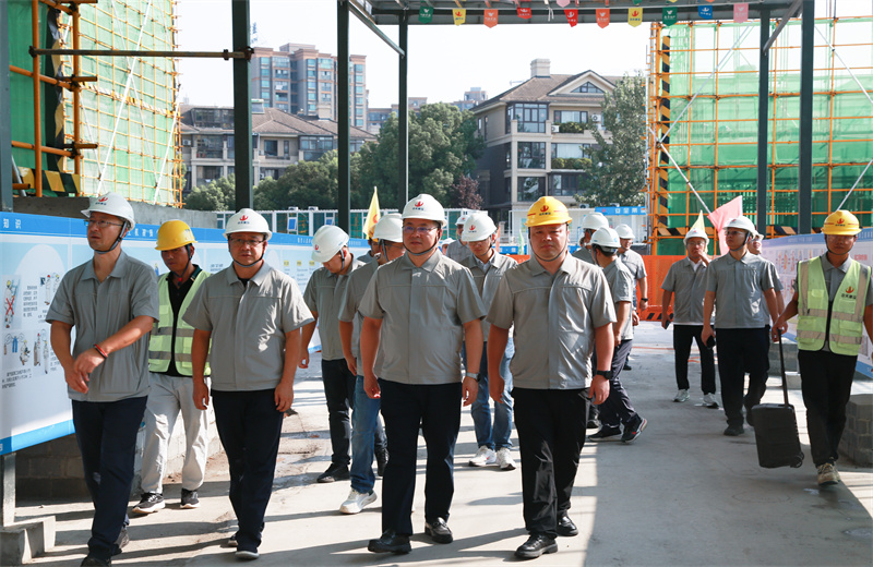 為推進越秀地產客戶項目高質量履約，達成“以客戶滿意度為導向，強化過程監管，夯實工程品質”的管理目標，2024年8月23日，金世豪建設集團在合肥組織召開2024年越秀地產客戶履約推進會。