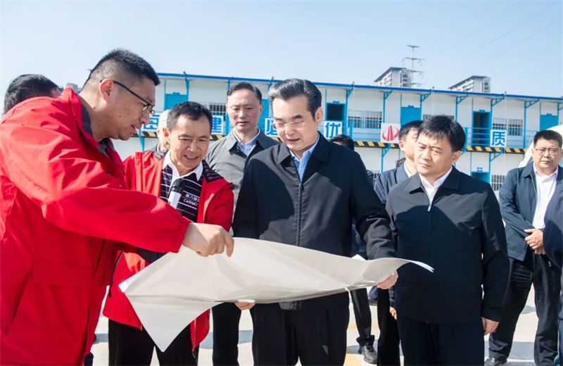 2024年10月30日，淮安市委書記史志軍帶隊視察了金世豪江蘇公司承建的“江蘇康乃馨高端織造和智能裝備制造一期項目”項目建設情況。