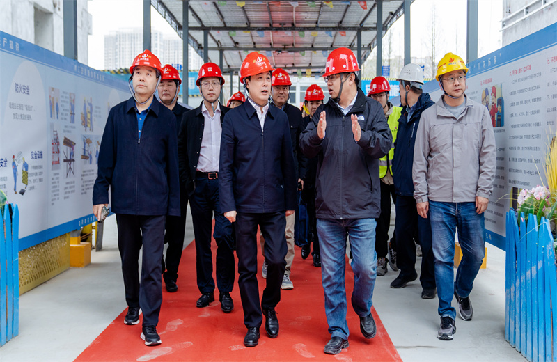 2025年3月28日，合肥市政協副主席、黨組成員陳明一行蒞臨安徽公司中海悅府項目，針對合肥市政協“無廢城市”建設工作進行專題調研。